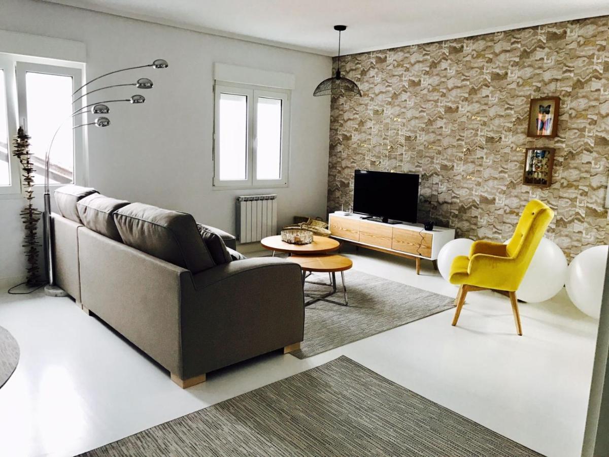 Txobe Apartment Еланчове Екстериор снимка